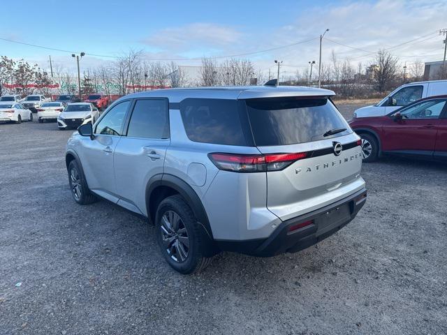 new 2025 Nissan Pathfinder car, priced at $39,010