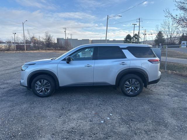 new 2025 Nissan Pathfinder car, priced at $39,010