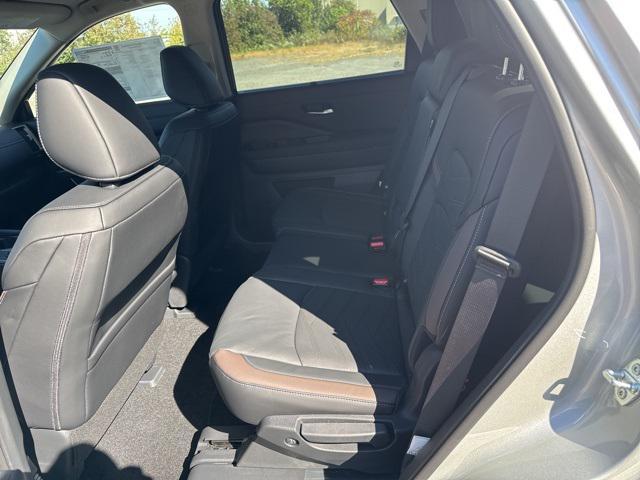 new 2025 Nissan Pathfinder car, priced at $46,453