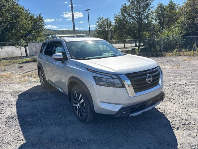new 2025 Nissan Pathfinder car, priced at $46,453
