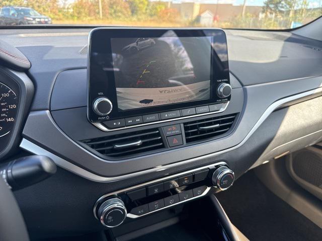 new 2025 Nissan Altima car, priced at $31,214