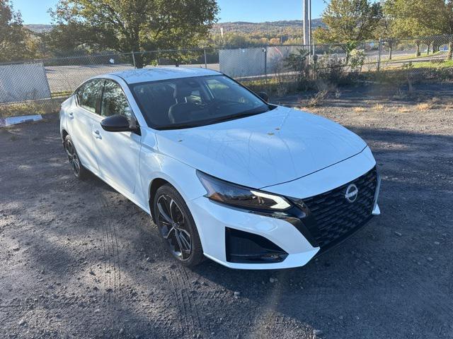 new 2025 Nissan Altima car, priced at $31,185