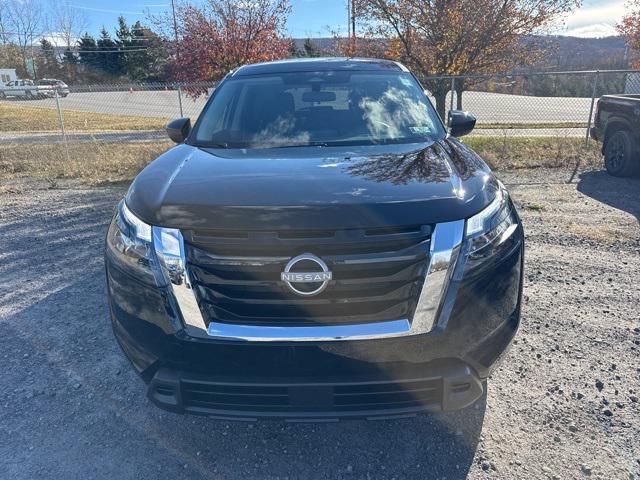 new 2025 Nissan Pathfinder car, priced at $33,682