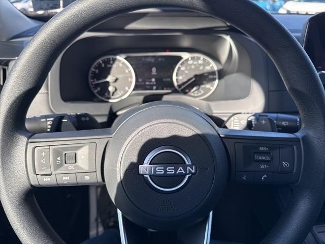 new 2025 Nissan Pathfinder car, priced at $33,682