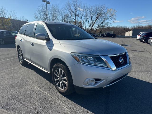 used 2013 Nissan Pathfinder car, priced at $8,995