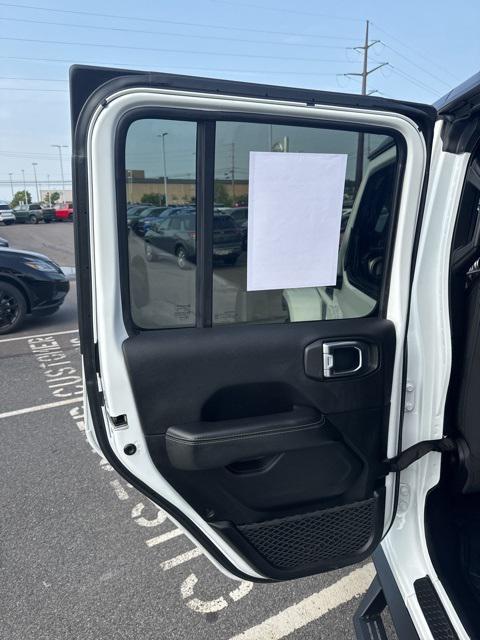 used 2020 Jeep Wrangler Unlimited car, priced at $29,995