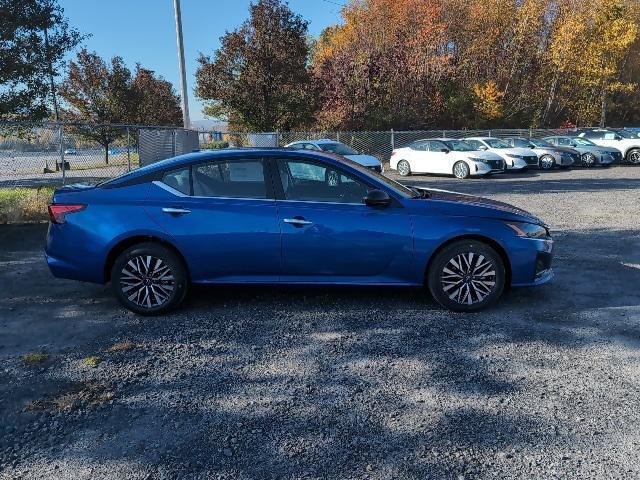 new 2025 Nissan Altima car, priced at $29,495