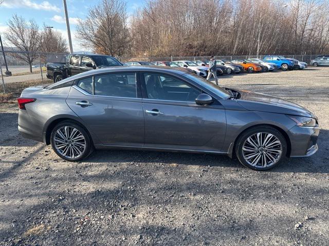 new 2025 Nissan Altima car, priced at $33,376