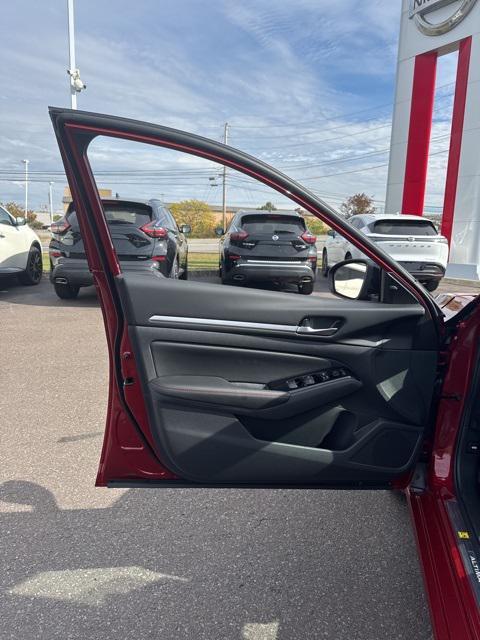 new 2025 Nissan Altima car, priced at $31,135