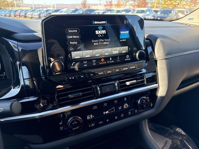 new 2025 Nissan Pathfinder car, priced at $45,302