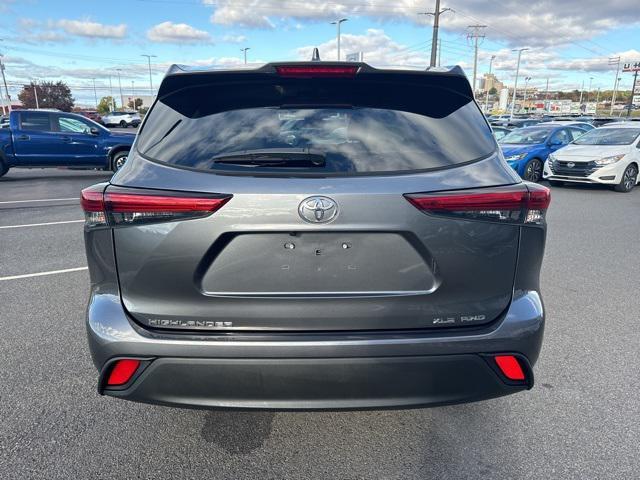 used 2021 Toyota Highlander car, priced at $32,839