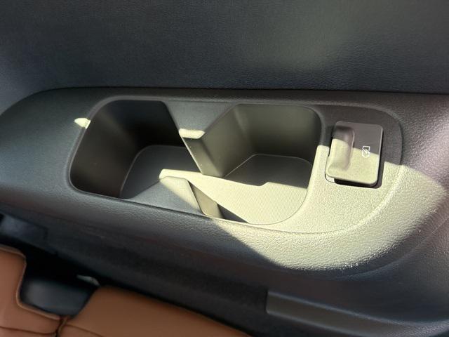 new 2025 Nissan Pathfinder car, priced at $51,705