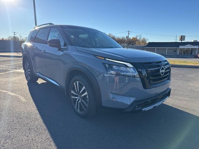 new 2025 Nissan Pathfinder car, priced at $46,637