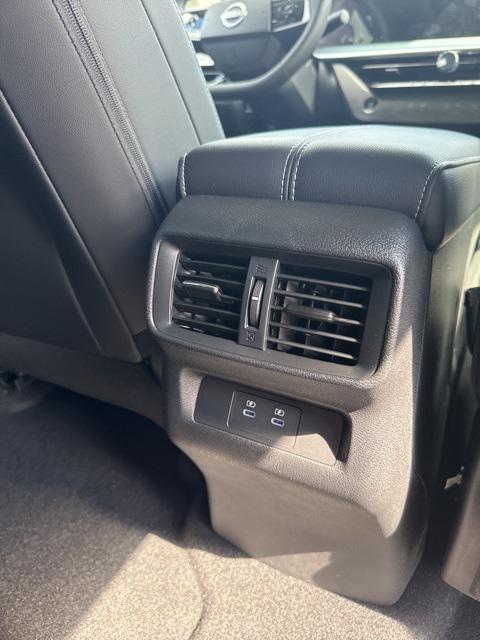 new 2025 Nissan Murano car, priced at $42,080