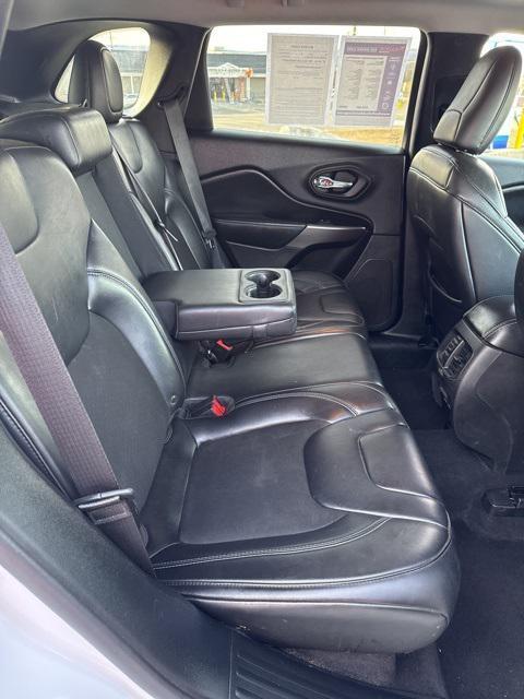 used 2019 Jeep Cherokee car, priced at $15,999