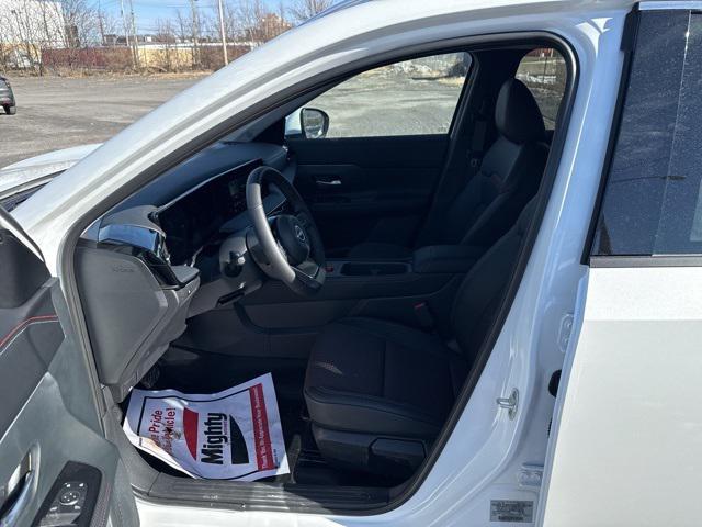 new 2025 Nissan Kicks car, priced at $29,530