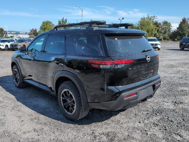 new 2024 Nissan Pathfinder car, priced at $39,386