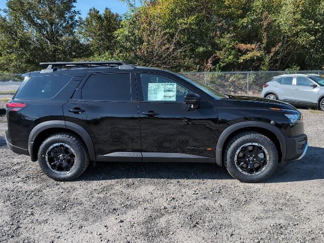 new 2024 Nissan Pathfinder car, priced at $39,386