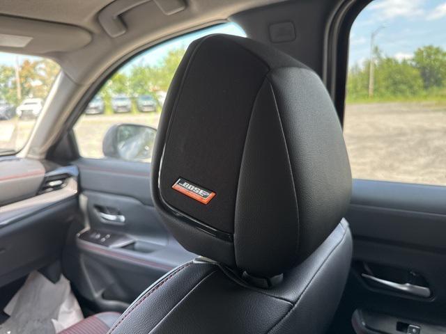 new 2025 Nissan Kicks car, priced at $29,522