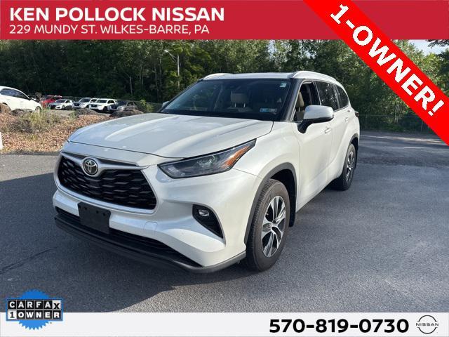 used 2022 Toyota Highlander car, priced at $37,995
