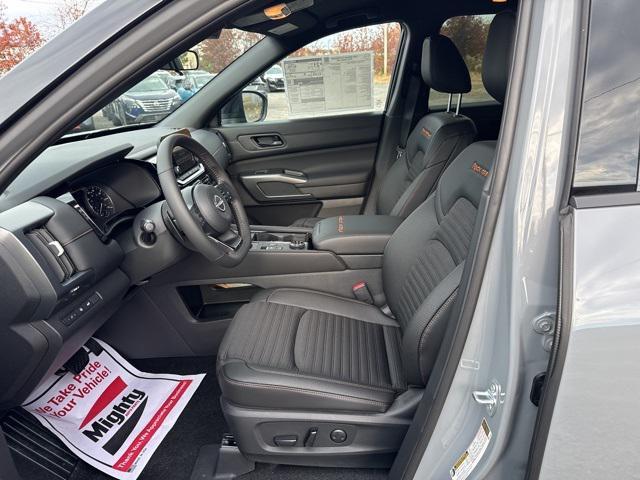 new 2025 Nissan Pathfinder car, priced at $39,813