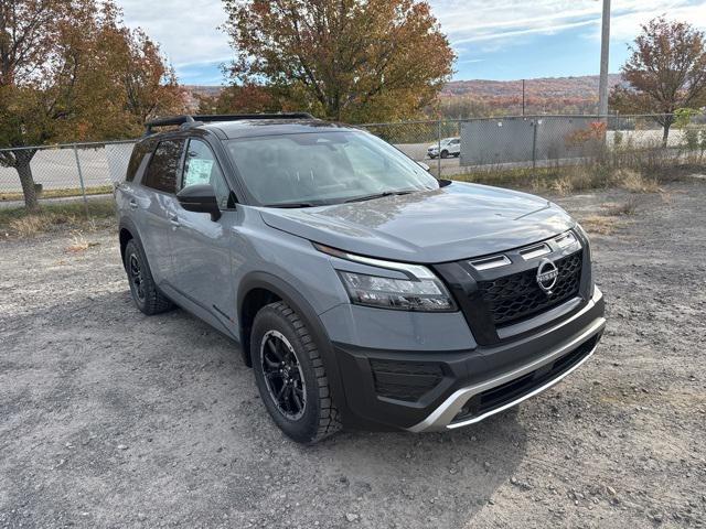 new 2025 Nissan Pathfinder car, priced at $39,813