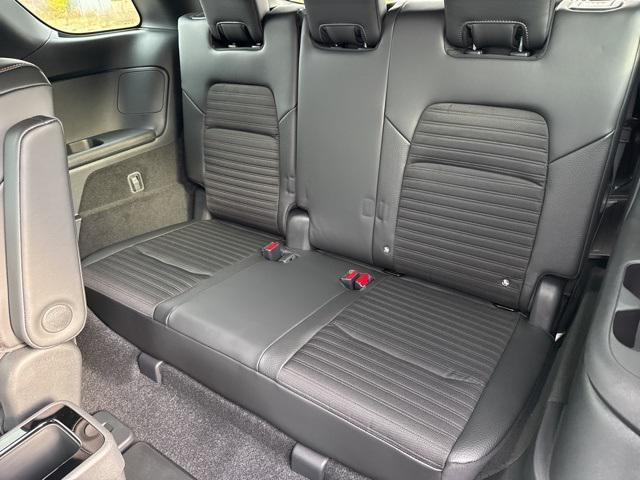 new 2025 Nissan Pathfinder car, priced at $39,813