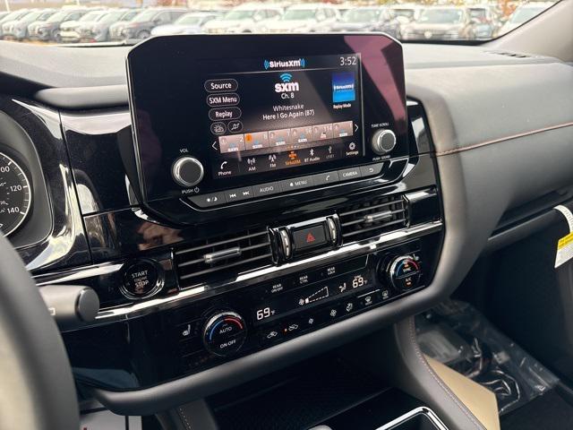 new 2025 Nissan Pathfinder car, priced at $39,813