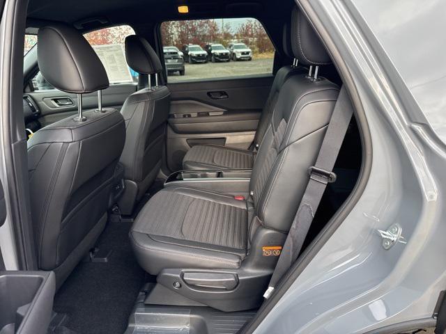 new 2025 Nissan Pathfinder car, priced at $39,813