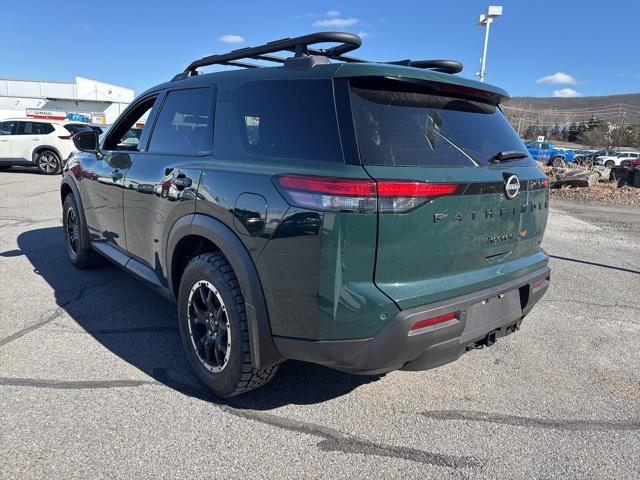 new 2025 Nissan Pathfinder car, priced at $43,675