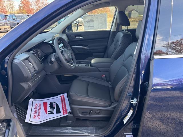 new 2025 Nissan Pathfinder car, priced at $39,730