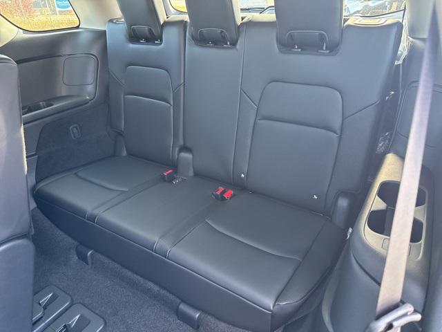 new 2025 Nissan Pathfinder car, priced at $39,730