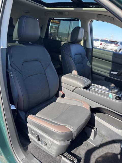 new 2025 Nissan Pathfinder car, priced at $45,203