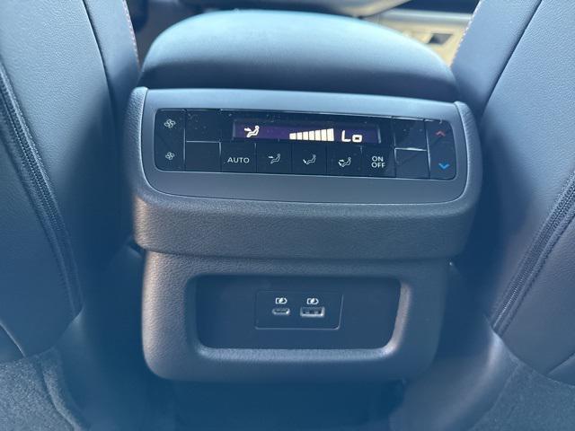 new 2025 Nissan Pathfinder car, priced at $42,583
