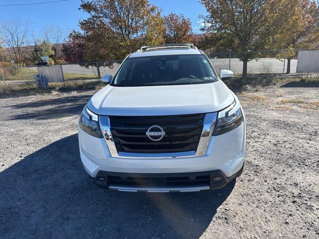 new 2025 Nissan Pathfinder car, priced at $42,580