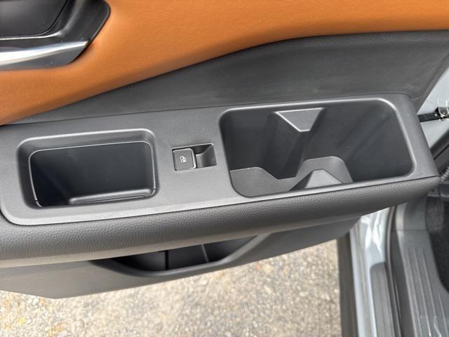 new 2025 Nissan Pathfinder car, priced at $46,473