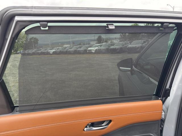 new 2025 Nissan Pathfinder car, priced at $46,473