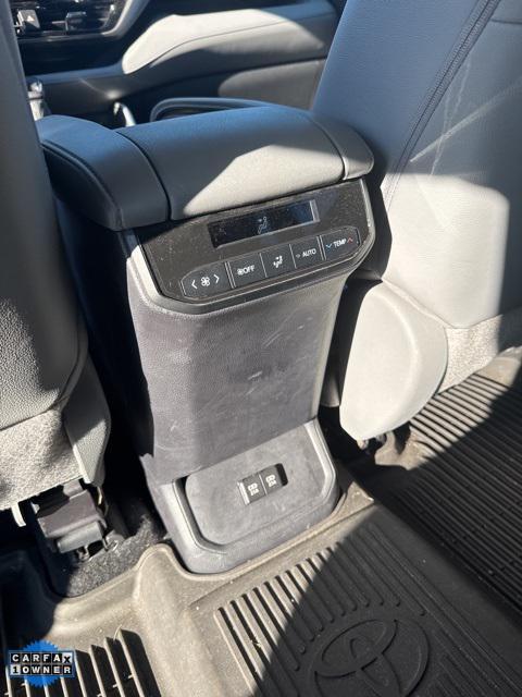 used 2020 Toyota Highlander car, priced at $32,443