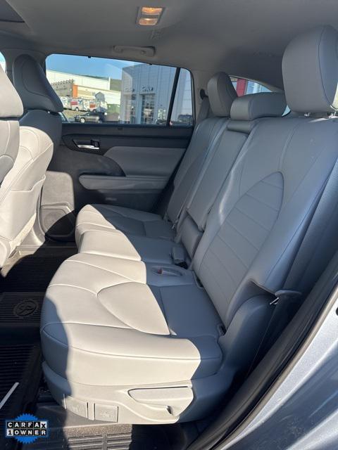 used 2020 Toyota Highlander car, priced at $32,443