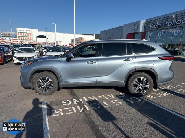used 2020 Toyota Highlander car, priced at $32,443