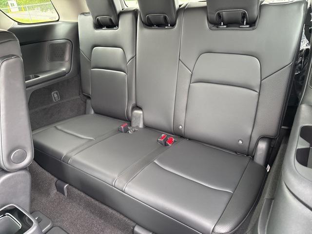 new 2025 Nissan Pathfinder car, priced at $45,806