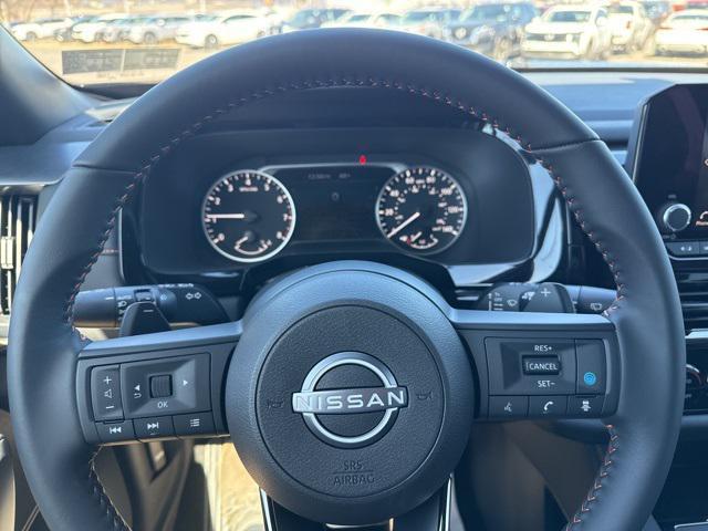 new 2025 Nissan Pathfinder car, priced at $42,175
