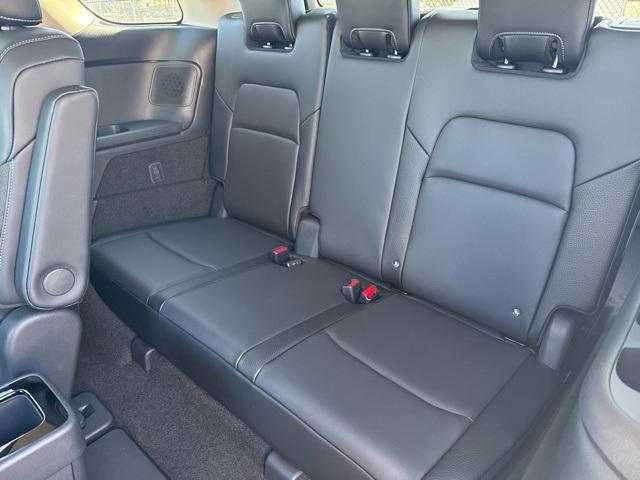 new 2025 Nissan Pathfinder car, priced at $47,385