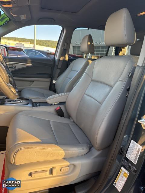 used 2022 Honda Pilot car, priced at $34,995