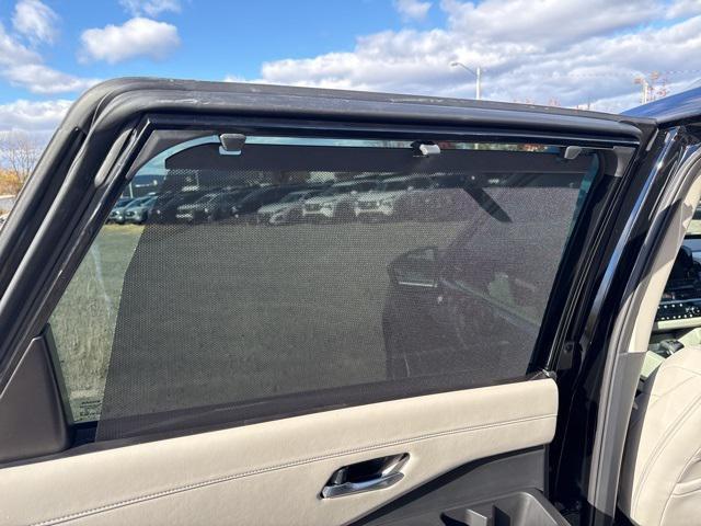 new 2025 Nissan Pathfinder car, priced at $43,102