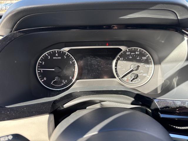 new 2025 Nissan Pathfinder car, priced at $43,102