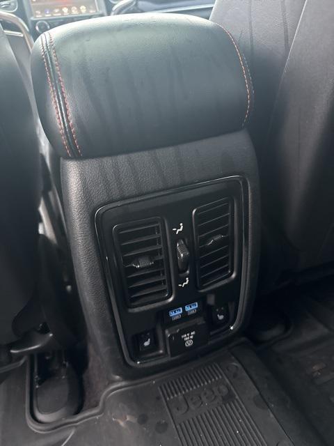 used 2016 Jeep Grand Cherokee car, priced at $13,484