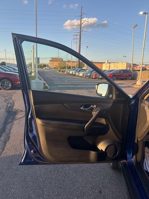 used 2020 Nissan Rogue car, priced at $21,495