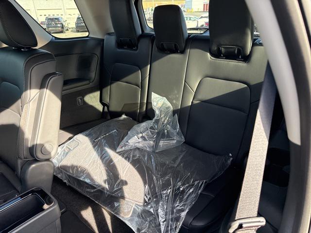 new 2025 Nissan Pathfinder car, priced at $42,857