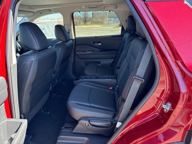 new 2025 Nissan Pathfinder car, priced at $49,150
